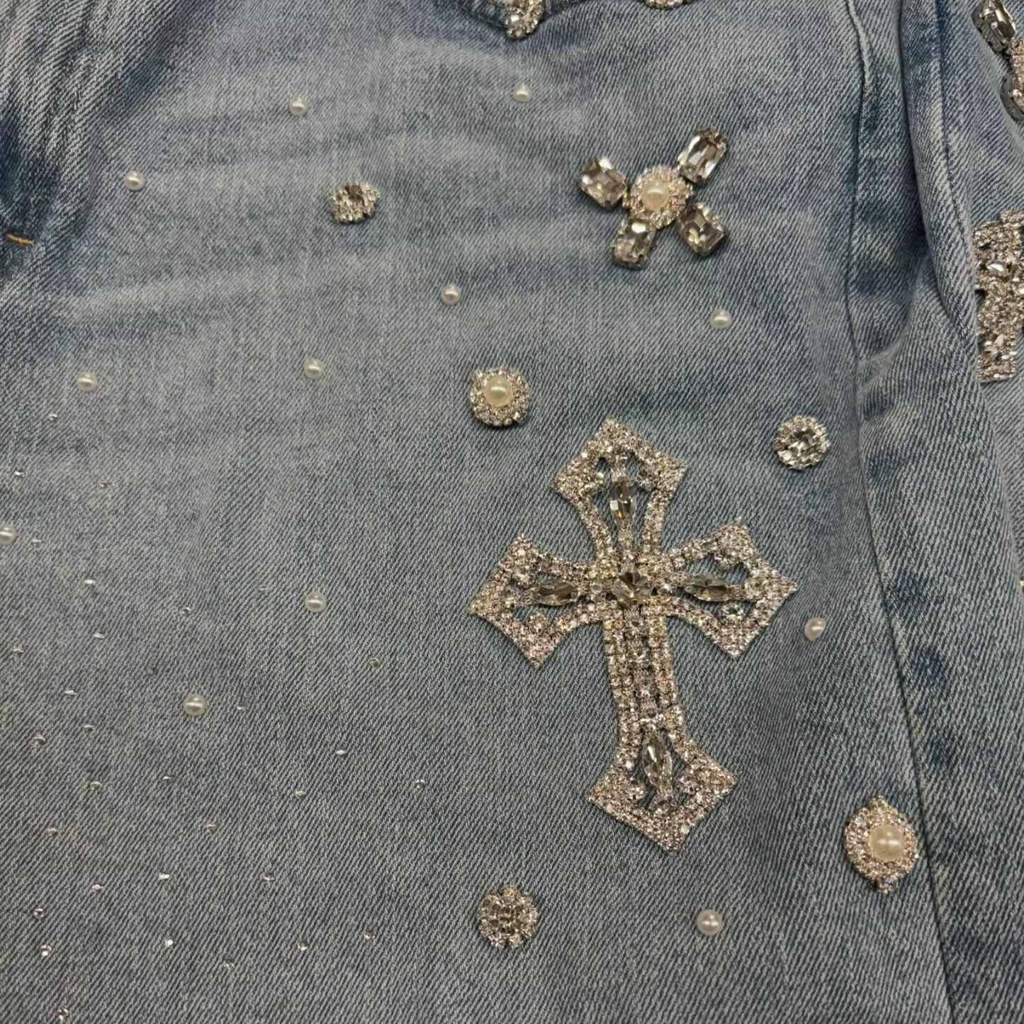 VANDAL CROSS SHORTS